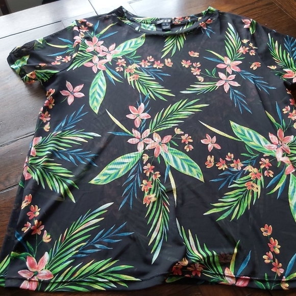 U2B SHEER FLORAL T- SHIRT - Picture 2 of 3